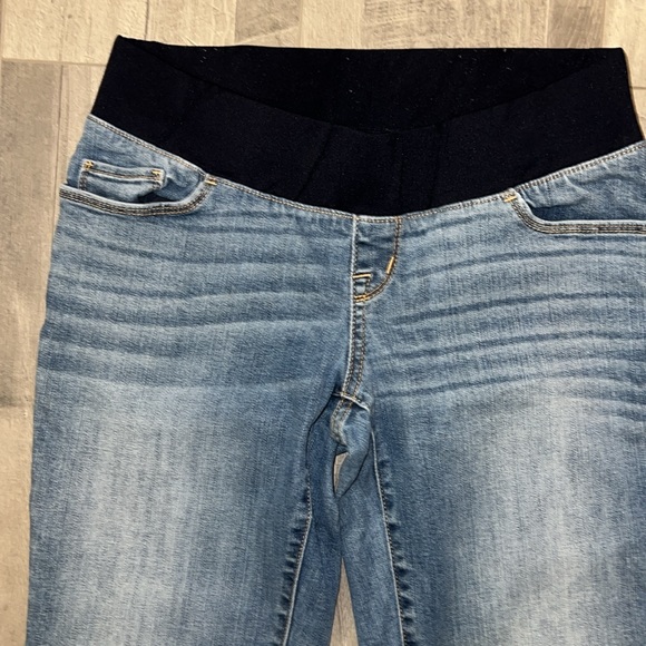 Liz Lange - Picture 2 of 5